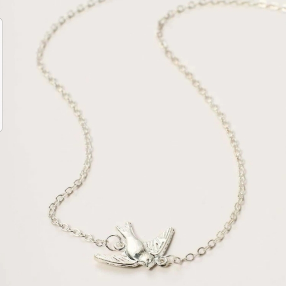 °Lady° Silver Swallow Necklace - Picture 3 of 5